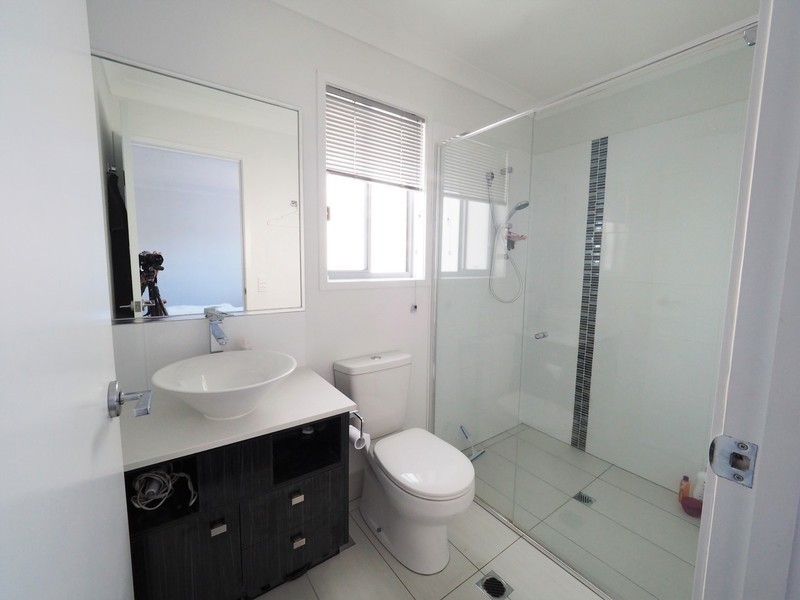 1/19 Rees Court, Elanora QLD 4221