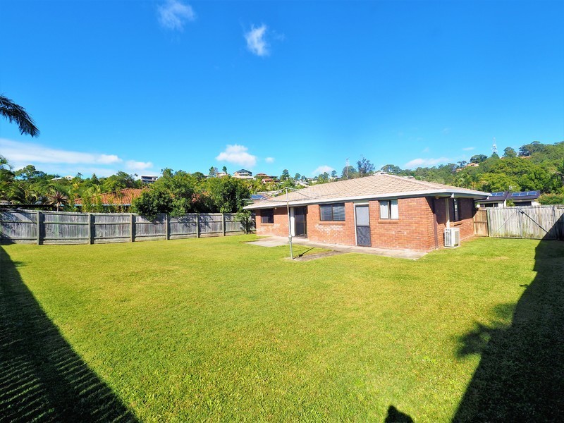 10 Balsa Street, Elanora QLD 4221