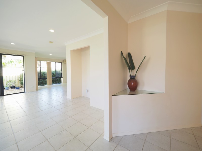 20 Keegan Circuit, Currumbin Waters QLD 4223