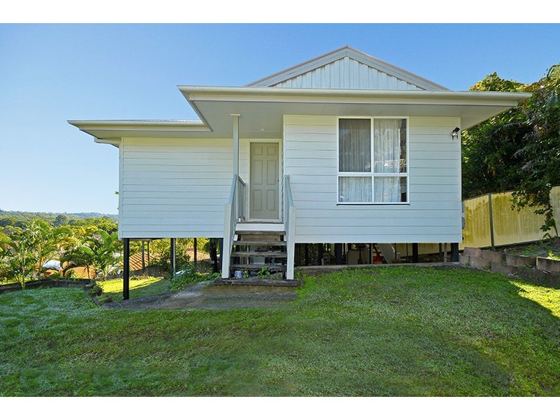4 Correa Court, Elanora QLD 4221