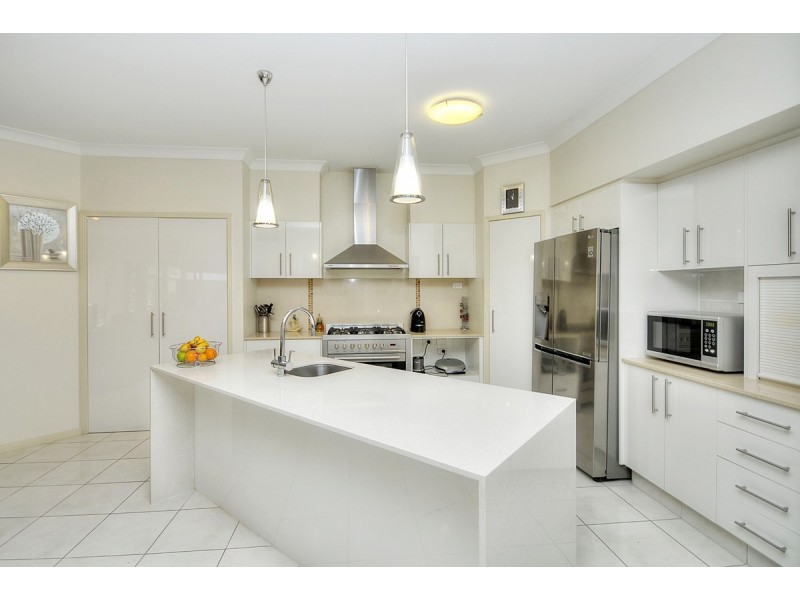 6 Picnic Creek Drive, Coomera QLD 4209