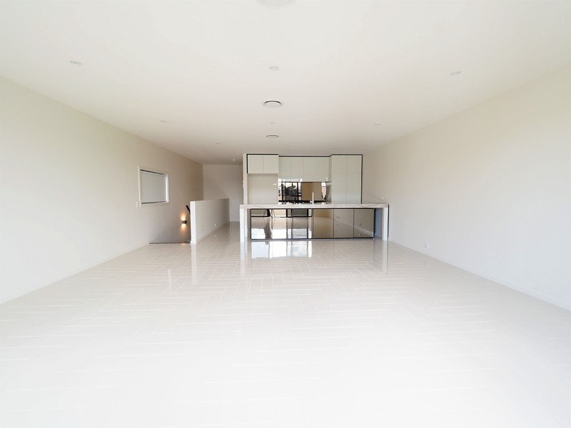 2/33 Magnoli Circuit, Palm Beach QLD 4221