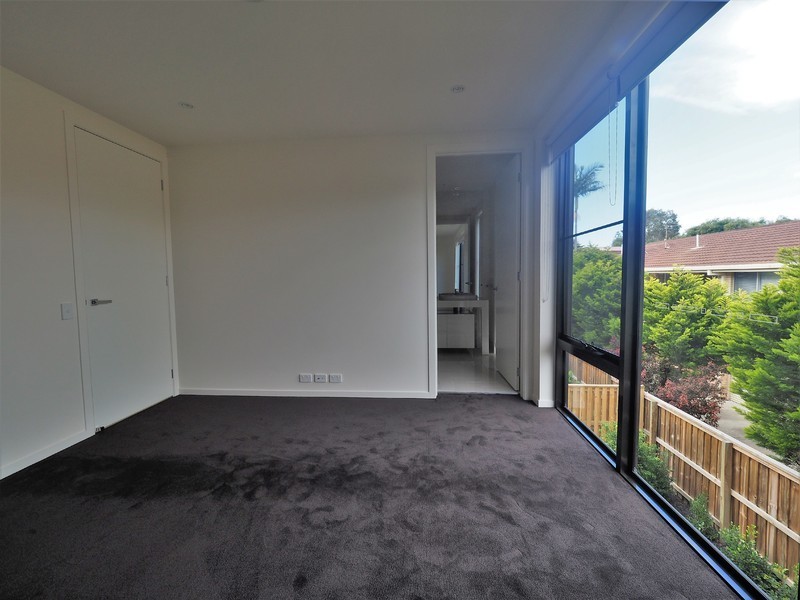 2/33 Magnoli Circuit, Palm Beach QLD 4221