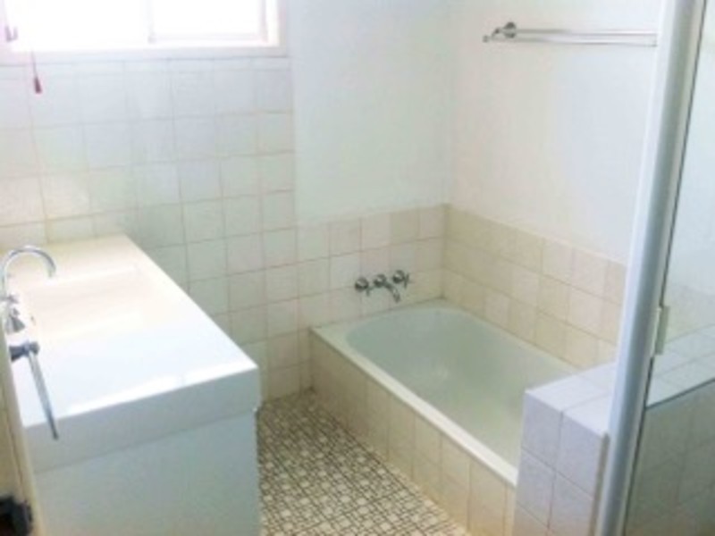 4 Celebes Avenue, Palm Beach QLD 4221