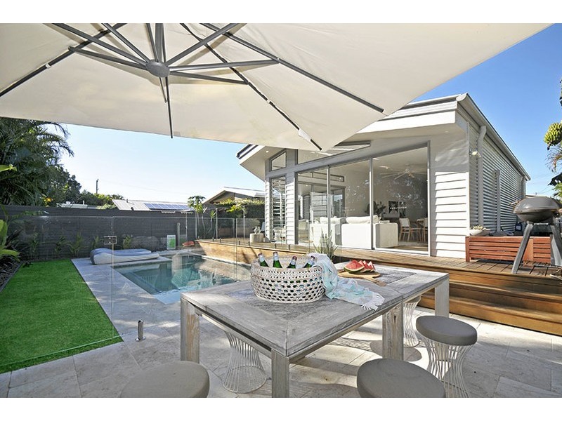 73 Third Avenue, Palm Beach QLD 4221
