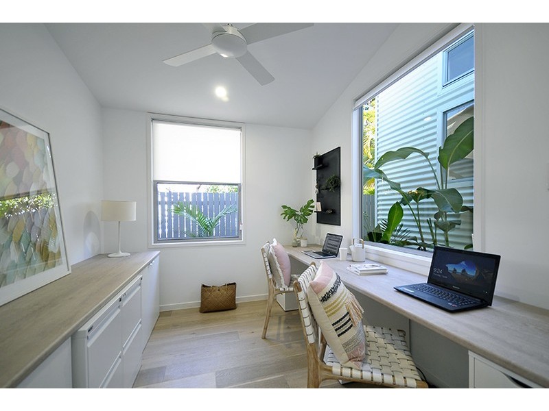73 Third Avenue, Palm Beach QLD 4221
