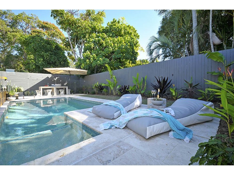 73 Third Avenue, Palm Beach QLD 4221