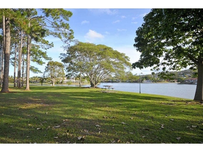 2 Hovea Court, Elanora QLD 4221