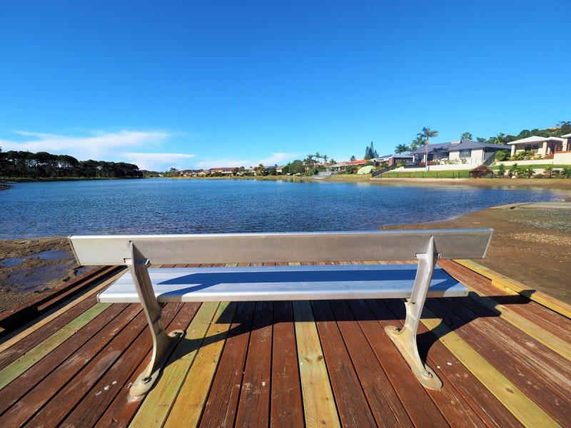 2 Hovea Court, Elanora QLD 4221