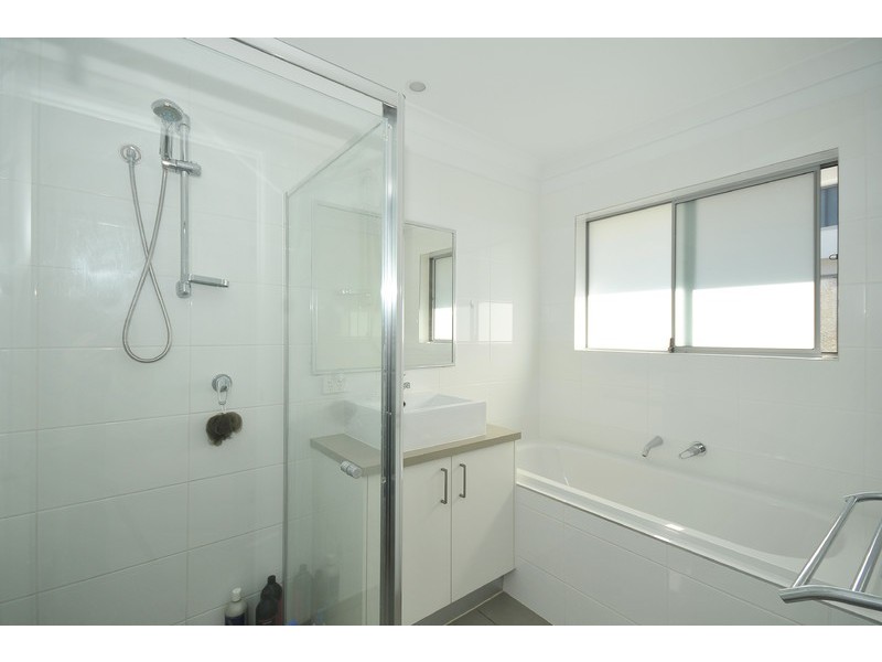 1/129 Tahiti Avenue, Palm Beach QLD 4221