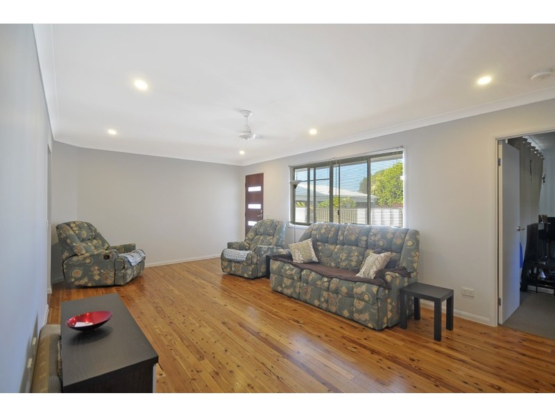 1/129 Tahiti Avenue, Palm Beach QLD 4221