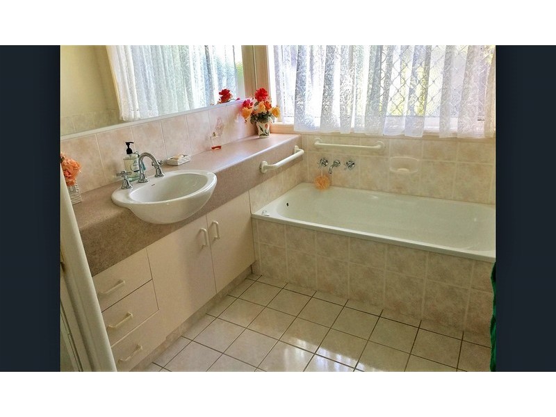 20 Ottelia, Elanora QLD 4221