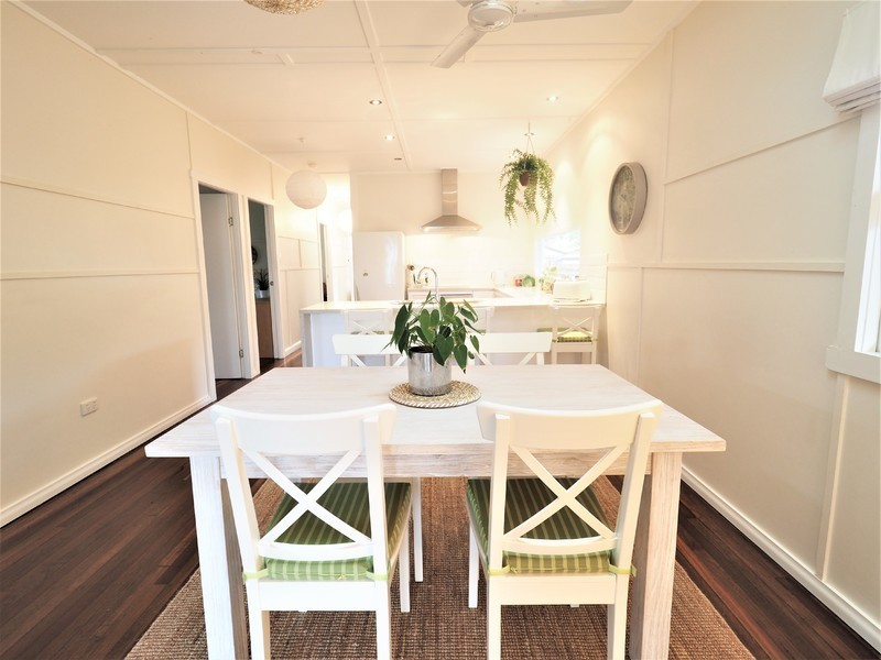 49 Twenty Fifth Avenue, Palm Beach QLD 4221