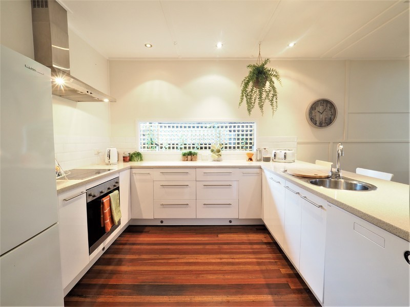 49 Twenty Fifth Avenue, Palm Beach QLD 4221