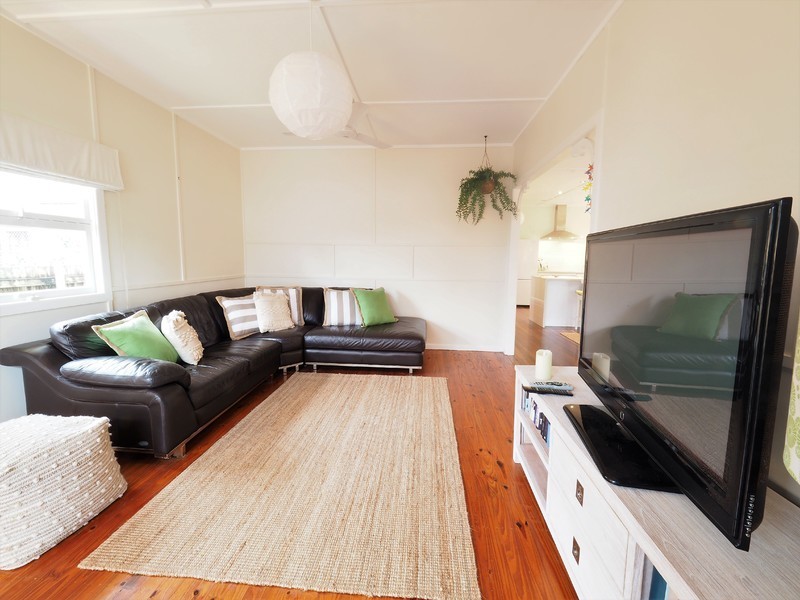 49 Twenty Fifth Avenue, Palm Beach QLD 4221
