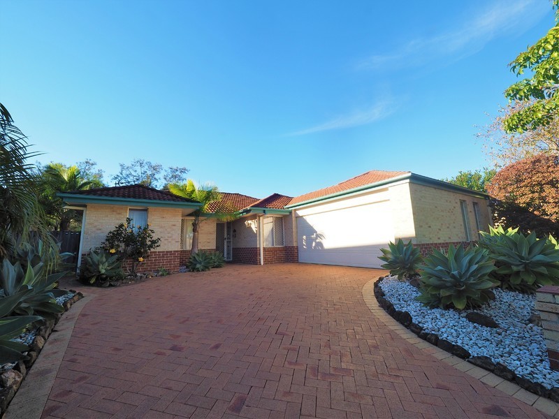 20 Ottelia, Elanora QLD 4221