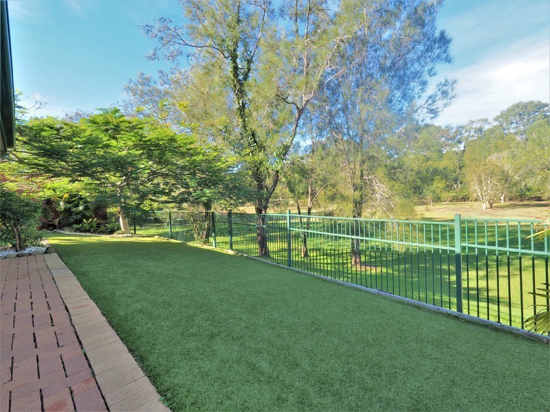 20 Ottelia Street, Elanora QLD 4221