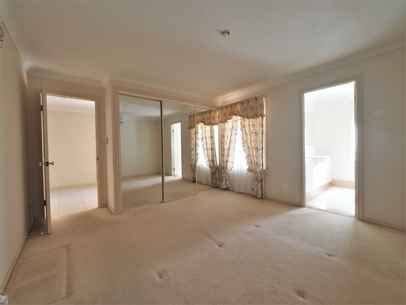 20 Ottelia Street, Elanora QLD 4221