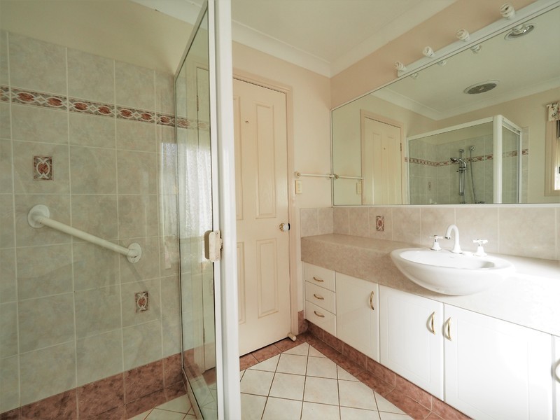 20 Ottelia Street, Elanora QLD 4221