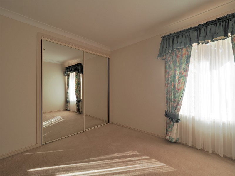 20 Ottelia Street, Elanora QLD 4221