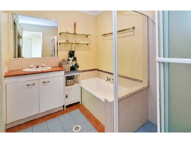 31/15 Simpsons Road, Elanora QLD 4221