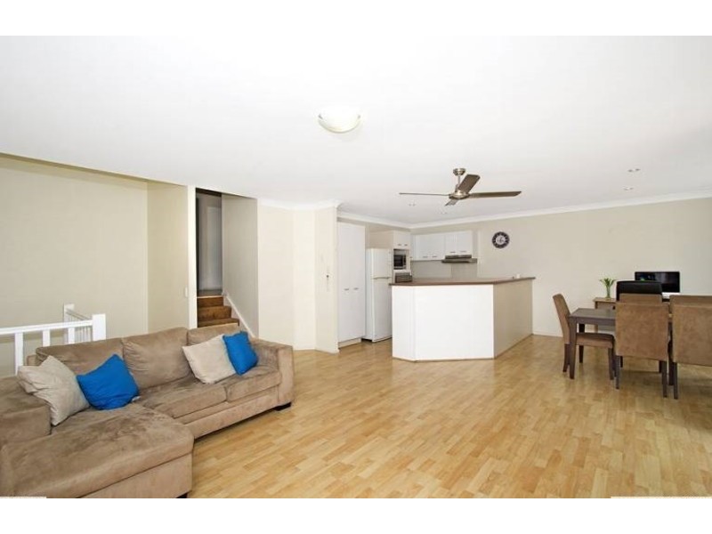 31/15 Simpsons Road, Elanora QLD 4221