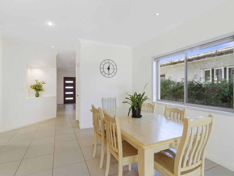 35 Twenty Fifth Avenue, Palm Beach QLD 4221