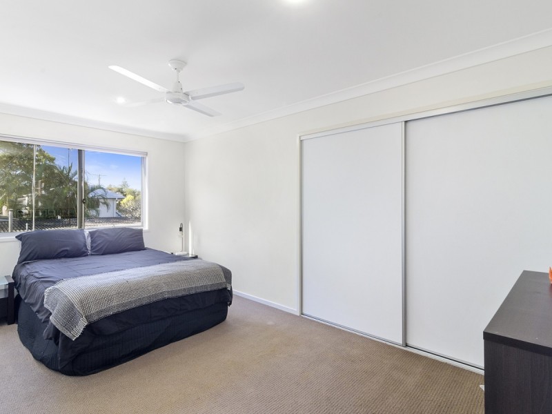 35 Twenty Fifth Avenue, Palm Beach QLD 4221