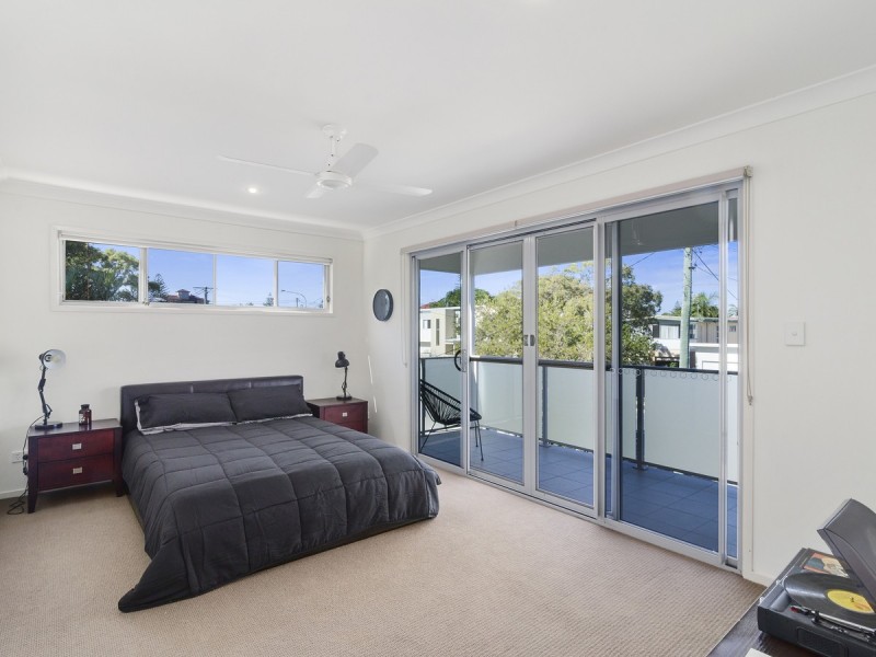 35 Twenty Fifth Avenue, Palm Beach QLD 4221