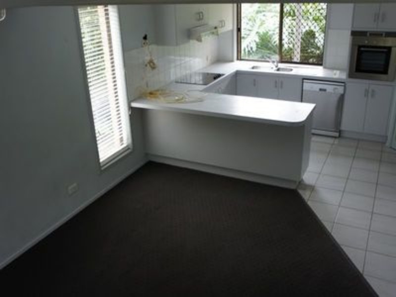 1/12 Daisy Street, Elanora QLD 4221