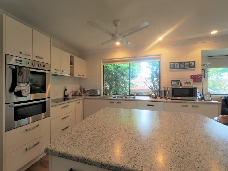 34 Angelica Street, Elanora QLD 4221