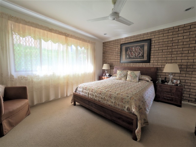 34 Angelica Street, Elanora QLD 4221