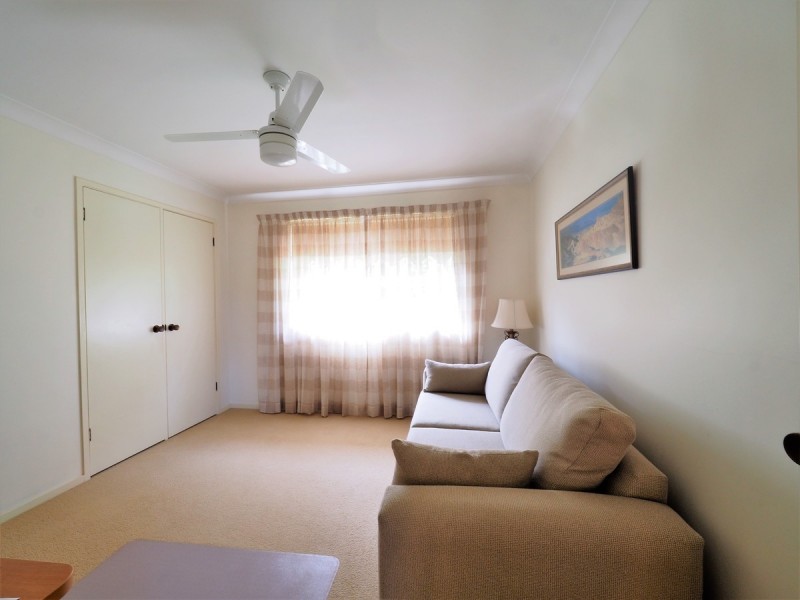 34 Angelica Street, Elanora QLD 4221