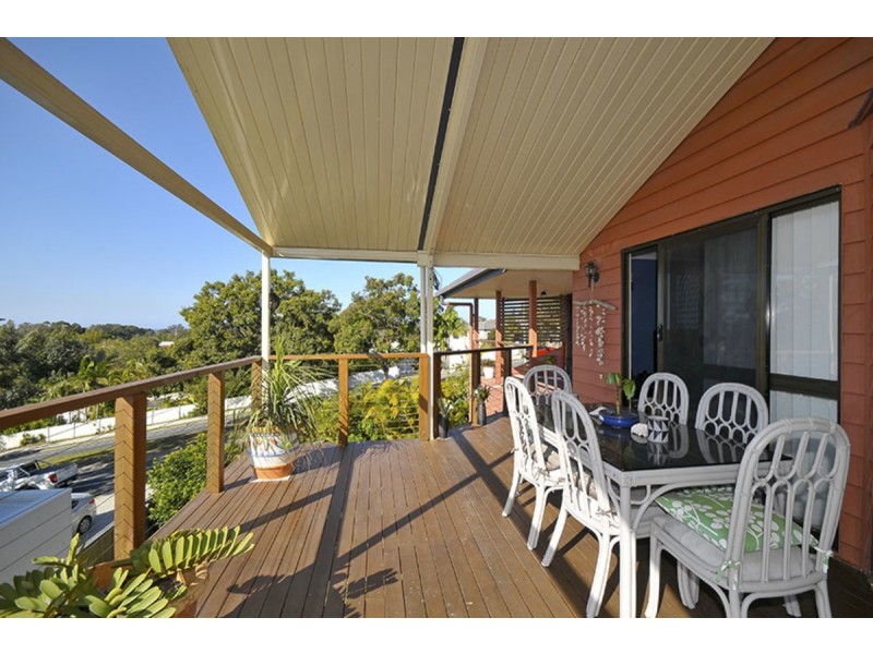 150 K P McGrath Drive, Elanora QLD 4221