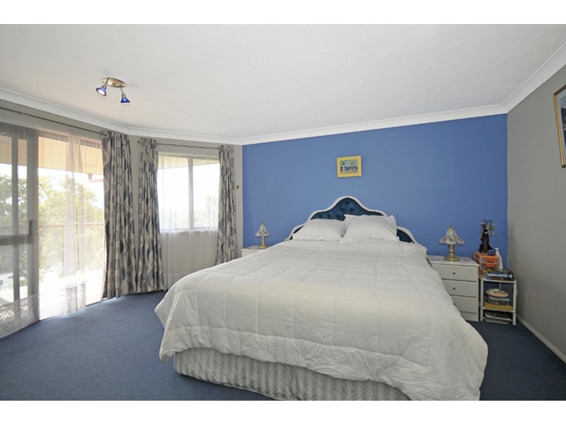 150 K P McGrath Drive, Elanora QLD 4221