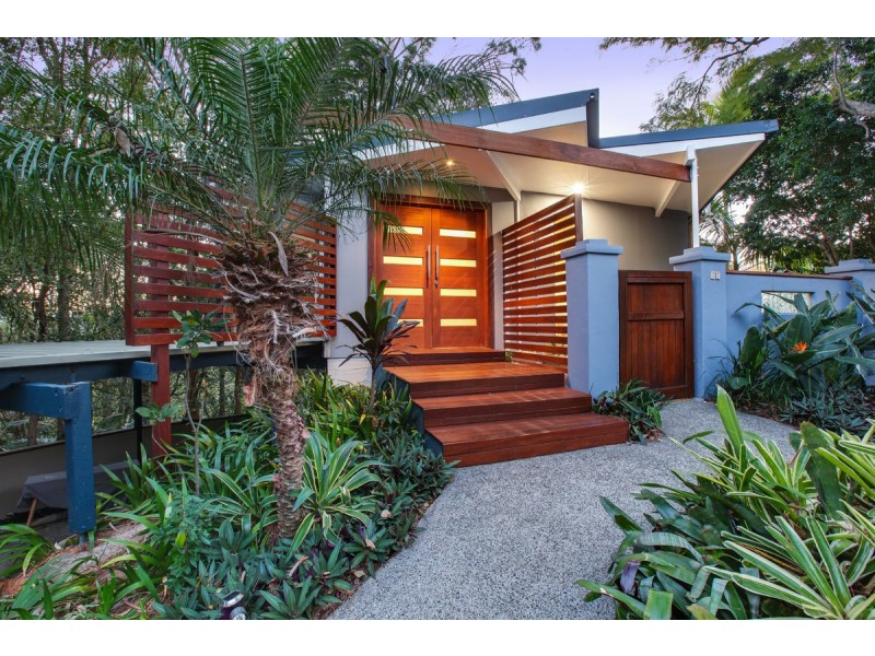 30 Albany Avenue, Currumbin QLD 4223