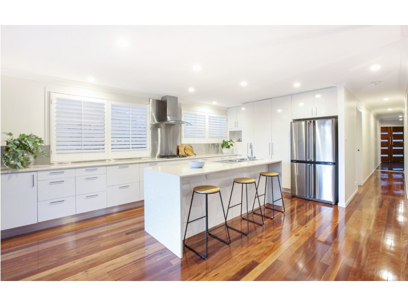 30 Albany Avenue, Currumbin QLD 4223