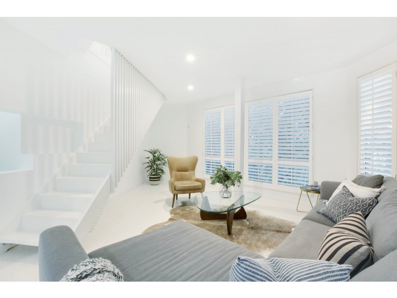 30 Albany Avenue, Currumbin QLD 4223