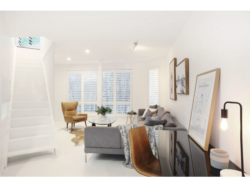 30 Albany Avenue, Currumbin QLD 4223
