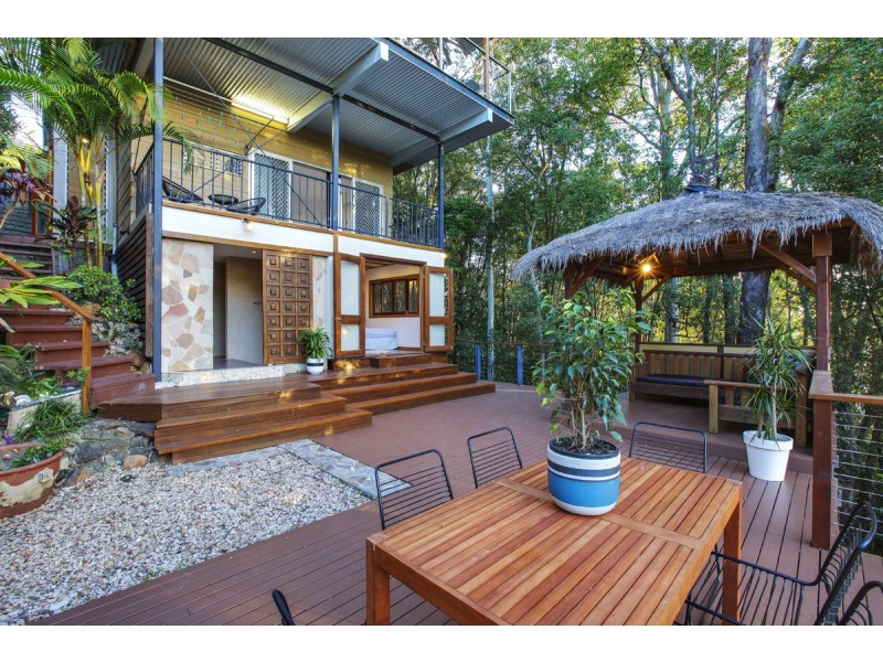 30 Albany Avenue, Currumbin QLD 4223