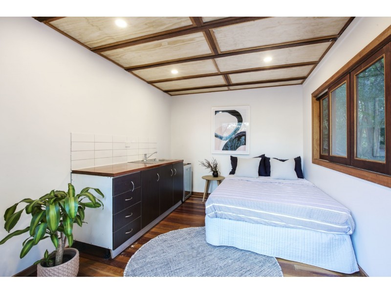 30 Albany Avenue, Currumbin QLD 4223