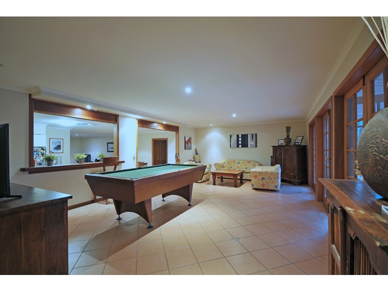 14 Barklya Place, Palm Beach QLD 4221