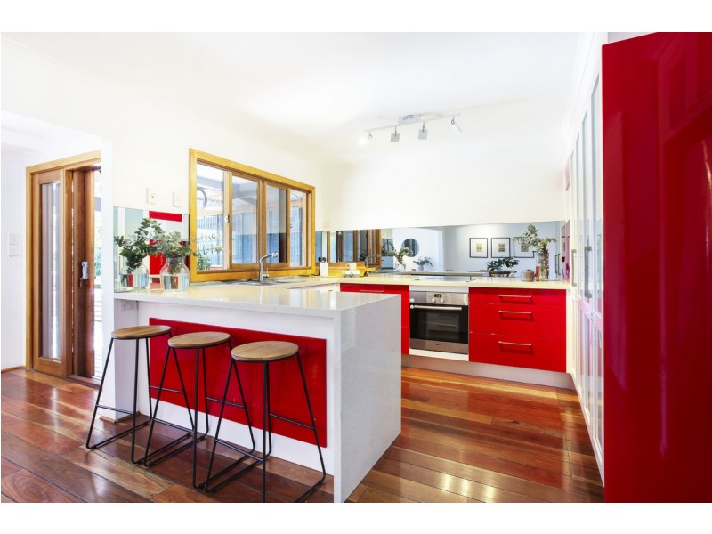 64 Ocean Parade, Burleigh Heads QLD 4220