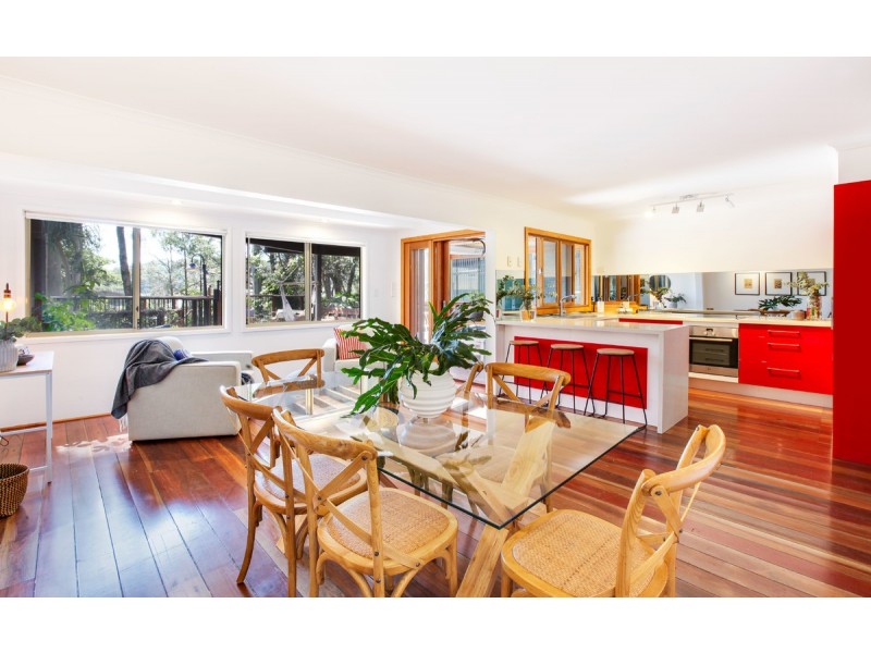 64 Ocean Parade, Burleigh Heads QLD 4220