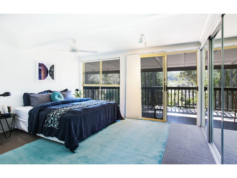 64 Ocean Parade, Burleigh Heads QLD 4220