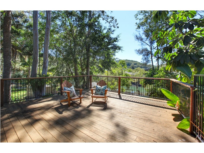 64 Ocean Parade, Burleigh Heads QLD 4220