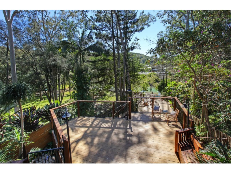 64 Ocean Parade, Burleigh Heads QLD 4220