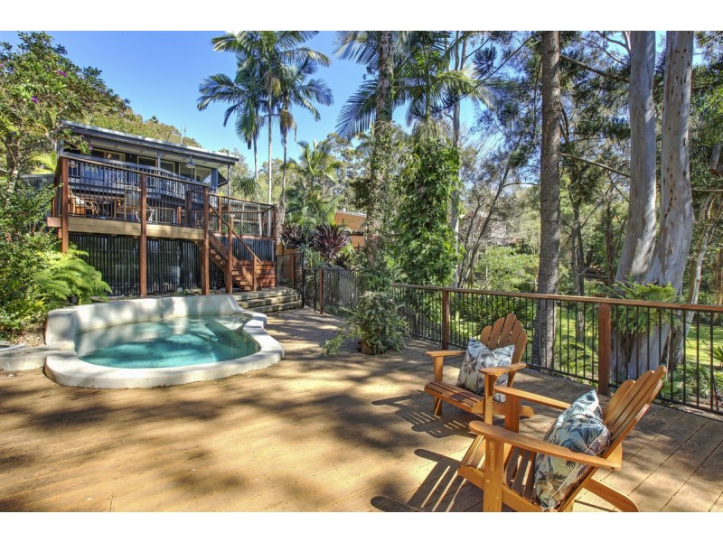 64 Ocean Parade, Burleigh Heads QLD 4220