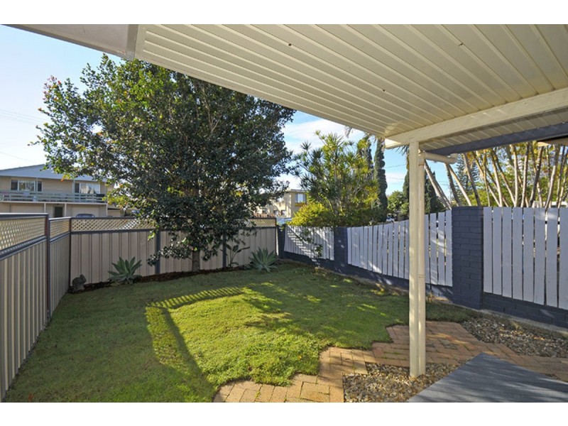 1/14 Walker Avenue, Palm Beach QLD 4221