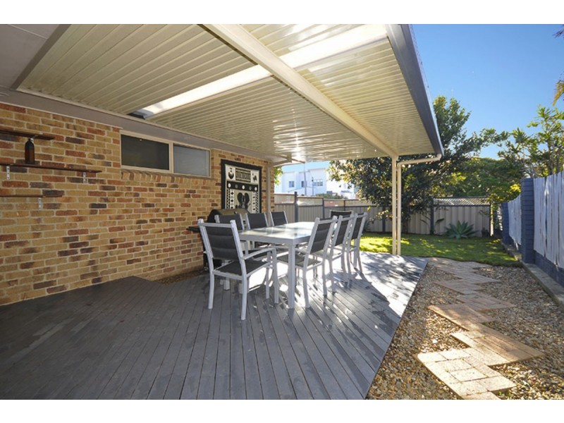 1/14 Walker Avenue, Palm Beach QLD 4221